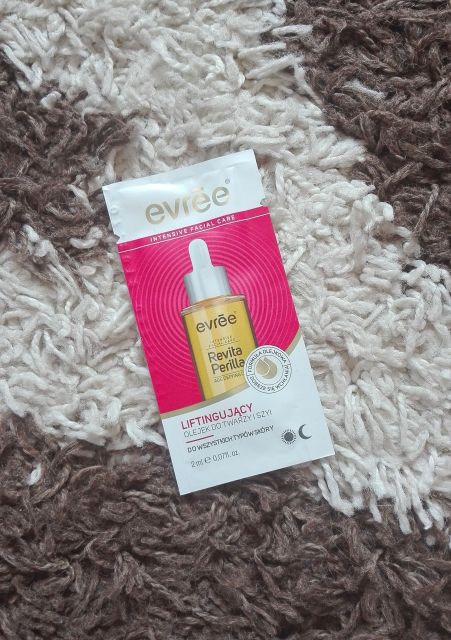 Evree Revita Perilla, Liftingujący olejek do twarzy i szyi do wszystkich typów skóry, Na dzień i noc