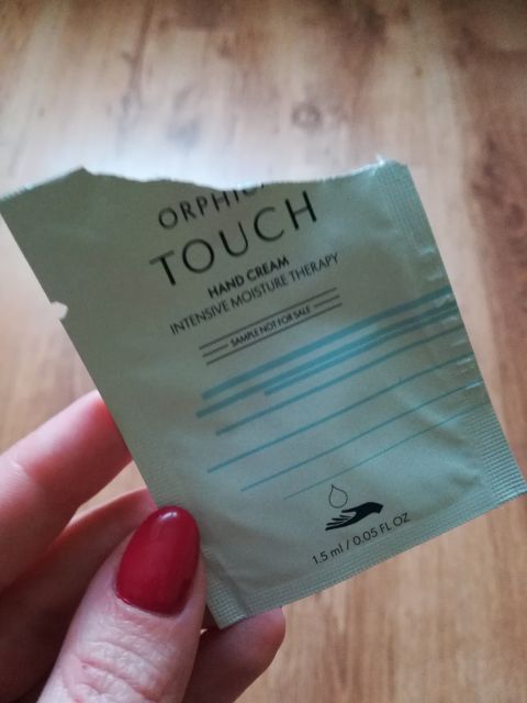 akcja denkowanie! grudzień - kosmetyki w świątecznych opakowaniach i świątecznych kolorach 🎄❄️⛄🎀🎁🎅