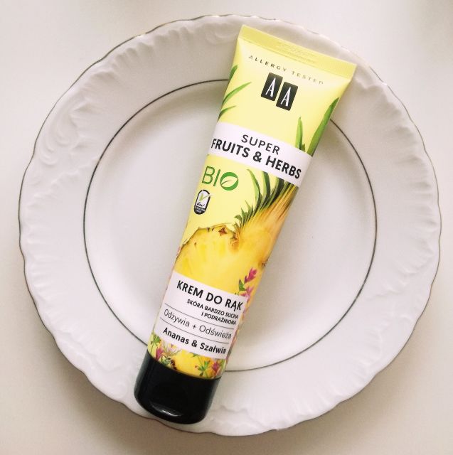 AA Super Fruits & Herbs, Krem do rąk Ananas i Szałwia