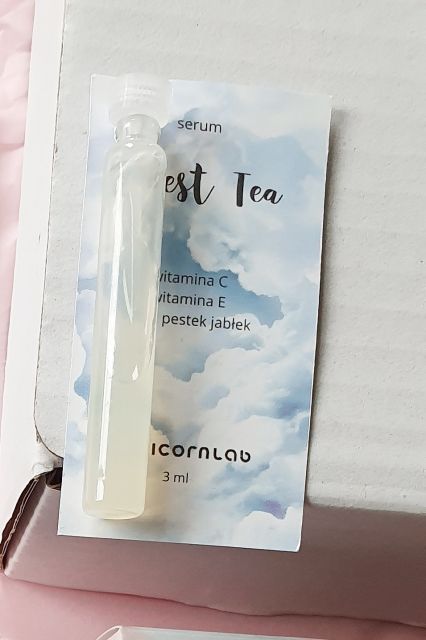 unicornlab Serum do twarzy, Honest Tea, Olejowe, Na bazie witaminy C, Rozjaśniające