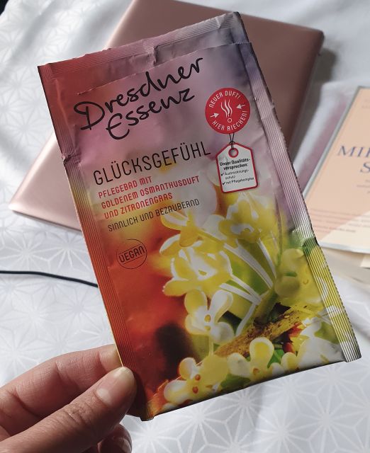 akcja denkowanie! grudzień - kosmetyki w świątecznych opakowaniach i świątecznych kolorach 🎄❄️⛄🎀🎁🎅