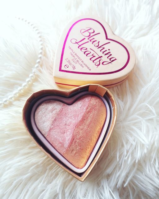Makeup Revolution I Heart Makeup, Róż do policzków, Blushing Hearts