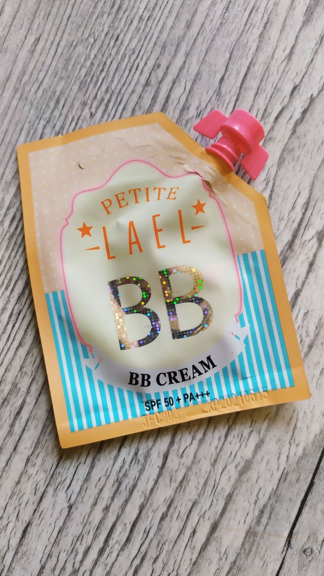 Petite Lael BB Cream, Nawilżająco łagodzący, SPF50+ PA+++