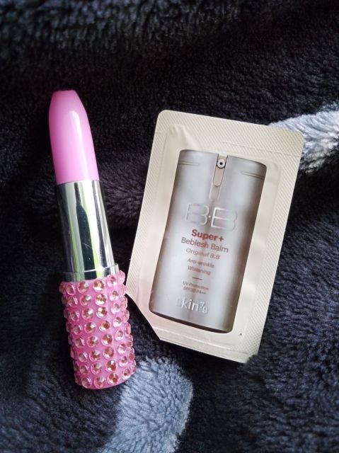 akcja denkowanie! grudzień - kosmetyki w świątecznych opakowaniach i świątecznych kolorach 🎄❄️⛄🎀🎁🎅