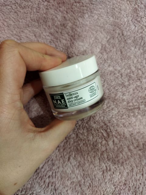 N.A.E. Naturale Antica Erboristeria. Krem do twarzy, Na dzień, Anti-Age, Organiczny olej z pestek winogron, Ekstrakt z aloesu i Kwas hialuronowy