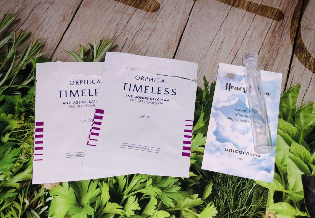 akcja denkowanie! grudzień - kosmetyki w świątecznych opakowaniach i świątecznych kolorach 🎄❄️⛄🎀🎁🎅