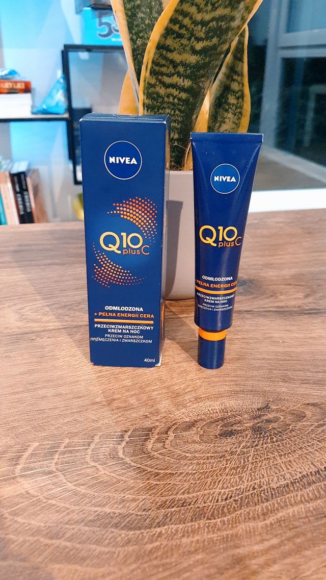 Nivea Q10 plus C, Krem do twarzy, Przeciwzmarszczkowy, Odmłodzona, Pełna energii cera, Na noc