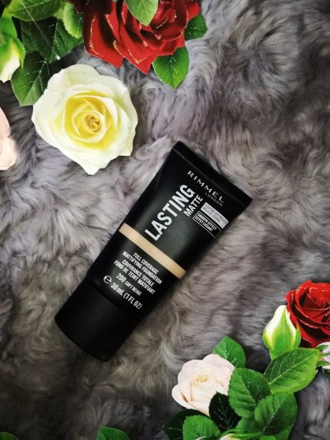 Rimmel Lasting Matte, Podkład do twarzy, Matujący, 200 Soft Beige
