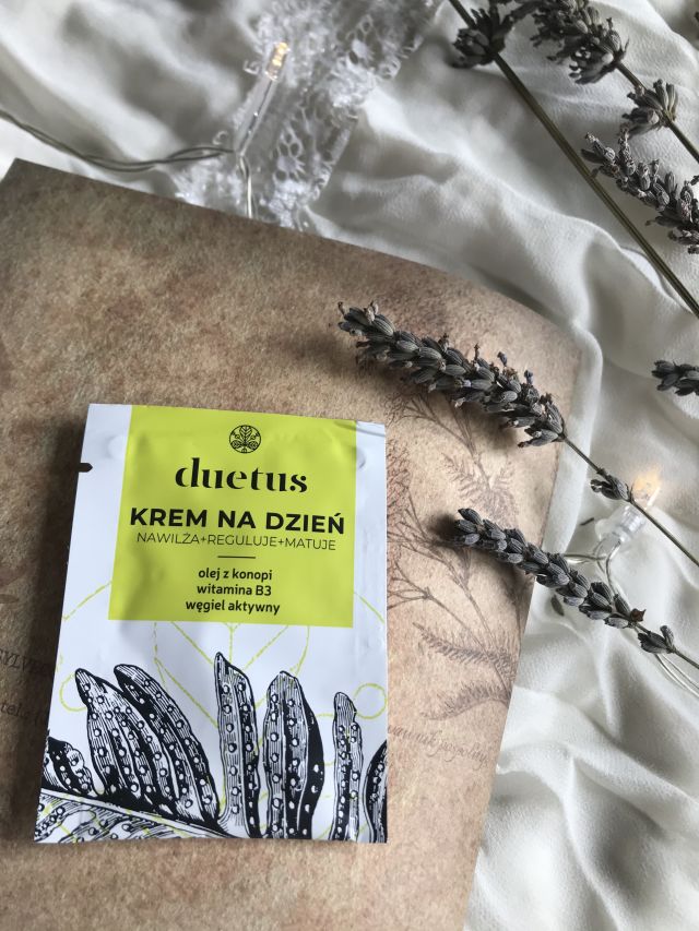 Duetus, Krem na dzień , nawilża +reguluje+matuje ,olej z konopi , węgiel aktywny , witamina b3 