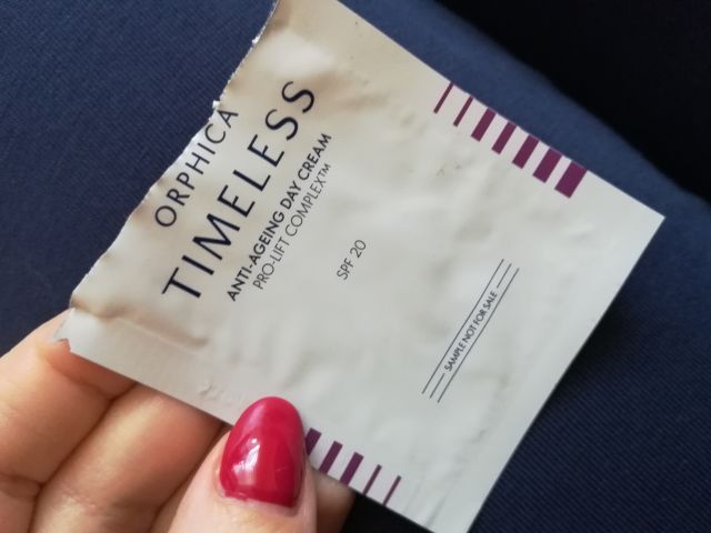 akcja denkowanie! grudzień - kosmetyki w świątecznych opakowaniach i świątecznych kolorach 🎄❄️⛄🎀🎁🎅