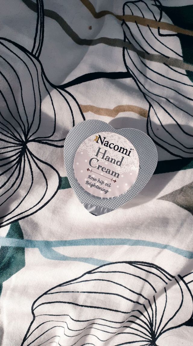 Nacomi Krem do rąk, Rozjaśniający, Rose Hip Oil