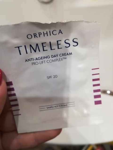 akcja denkowanie! grudzień - kosmetyki w świątecznych opakowaniach i świątecznych kolorach 🎄❄️⛄🎀🎁🎅