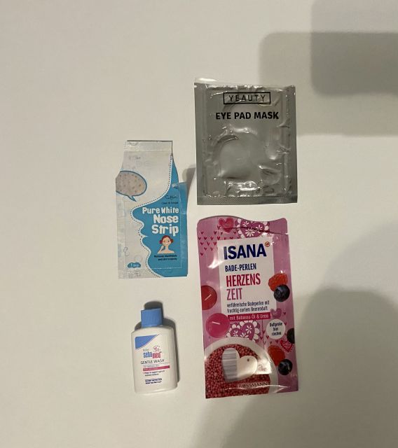 akcja denkowanie! grudzień - kosmetyki w świątecznych opakowaniach i świątecznych kolorach 🎄❄️⛄🎀🎁🎅