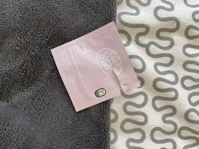 akcja denkowanie! grudzień - kosmetyki w świątecznych opakowaniach i świątecznych kolorach 🎄❄️⛄🎀🎁🎅