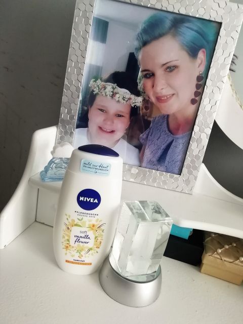 Nivea Care Shower, Żel pod prysznic, Soft Vanilla Flower
