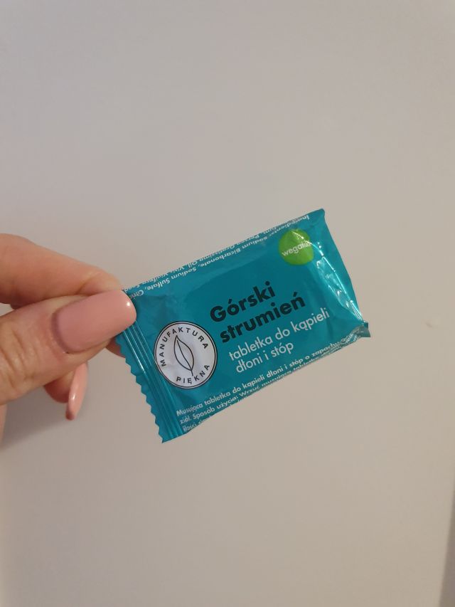 akcja denkowanie! grudzień - kosmetyki w świątecznych opakowaniach i świątecznych kolorach 🎄❄️⛄🎀🎁🎅