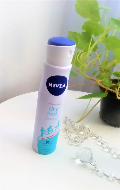 Nivea Antyperspirant w sprayu, Dry Fresh