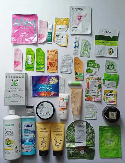 akcja denkowanie! grudzień - kosmetyki w świątecznych opakowaniach i świątecznych kolorach 🎄❄️⛄🎀🎁🎅