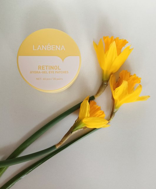 Lanbena Płatki pod oczy, Z retinolem