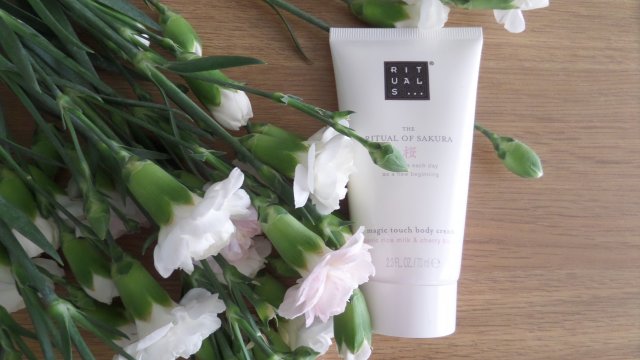 RITUALS Balsam do ciała, The Ritual of Sakura