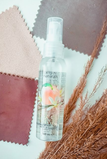 Avon Naturals, Mgiełka do ciała, Peach Velvet, Biała brzoskwinia i waniliowa orchidea