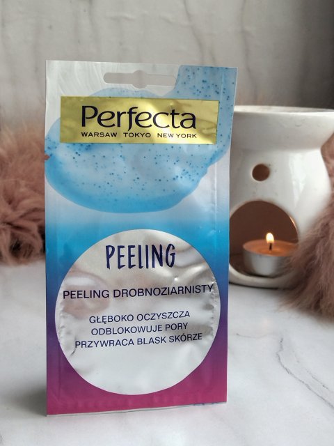 Perfecta Peeling do twarzy, Drobnoziarnisty, Głęboko oczyszcza, Odblokowuje pory, Przywraca blask skórze
