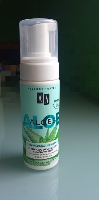 AA Pianka do demakijażu i mycia twarzy