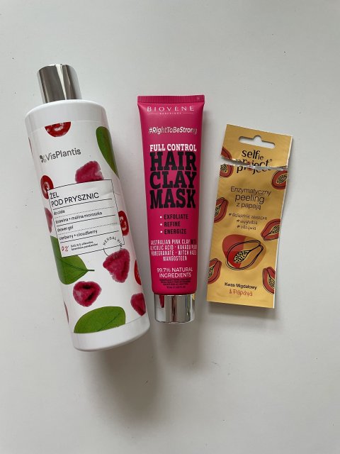 akcja denkowanie! grudzień - kosmetyki w świątecznych opakowaniach i świątecznych kolorach 🎄❄️⛄🎀🎁🎅