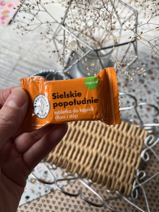 Marba Cosmetics Manufaktura Piękna, Tabletka do kąpieli dłoni i stóp, Sielskie popołudnie