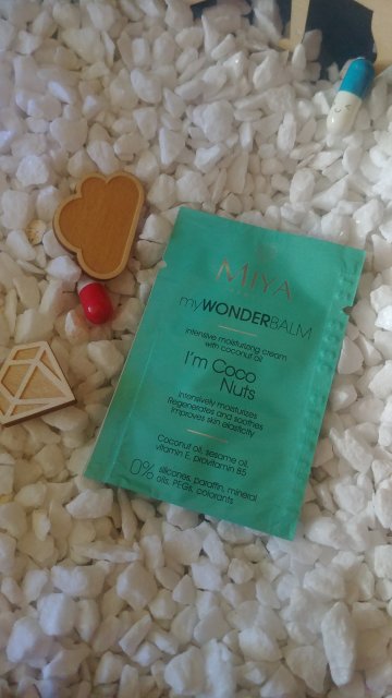 Miya Cosmetics myWONDERbalm, I'm Coco Nuts, Krem do twarzy, Intensywnie nawilżający, Olejek kokosowy