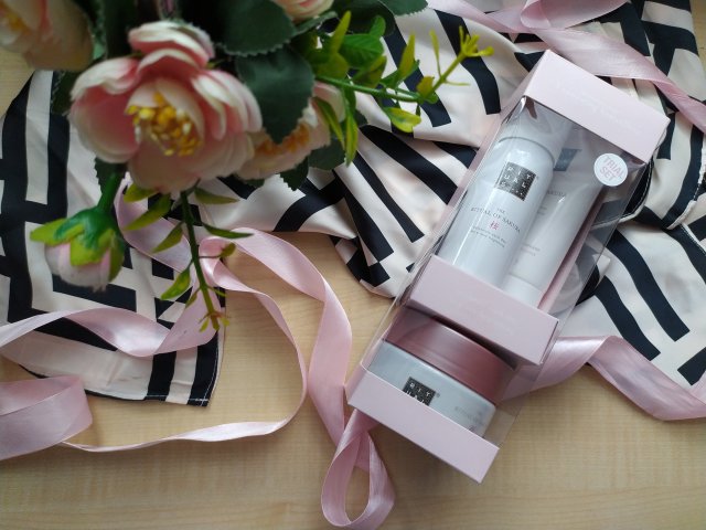 the ritual of sakura set