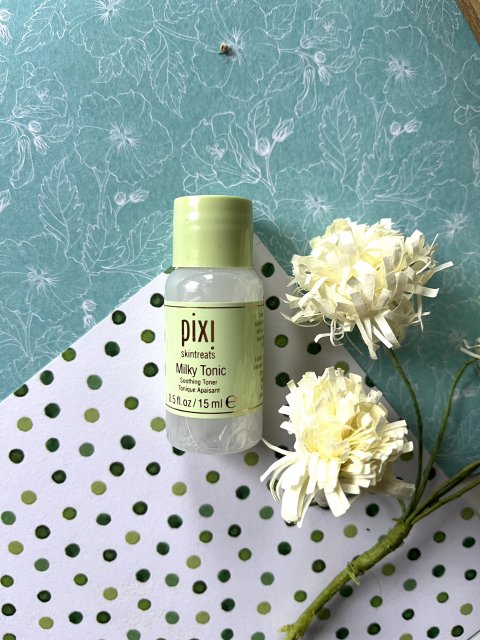 Pixi Tonik do twarzy, Skintreats, Milky Tonic, Jojoba Milk & Oat