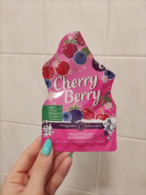 akcja denkowanie! grudzień - kosmetyki w świątecznych opakowaniach i świątecznych kolorach 🎄❄️⛄🎀🎁🎅