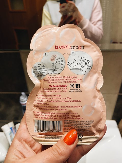 Fizzy Sparkling Party sól do kąpieli treaclemoon