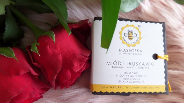 Miodowa Mydlarnia Maseczka do twarzy i dekoltu, Odżywia i wygładza, Miód i truskawki, Miód i pyłek pszczeli, truskawki, mleko kozie, glinka czerwona