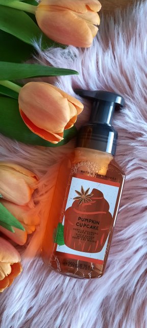 Bath & Body Works Mydło w piance, Pumpkin Cupcake