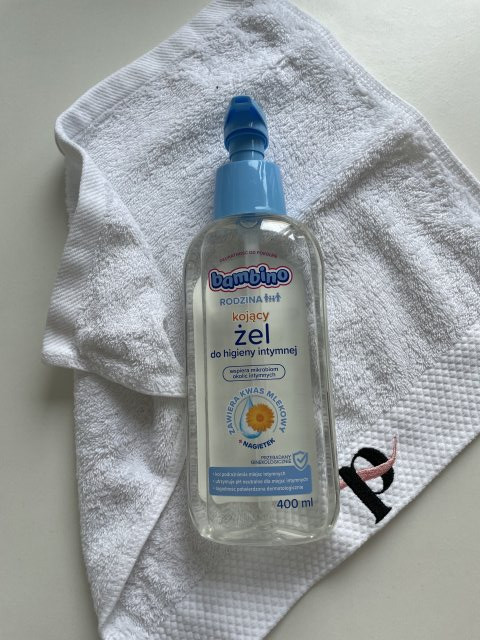Kojący żel do higieny intymnej seria Rodzina kwas mlekowy + nagietek Bambino