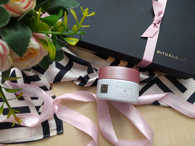 Sakura Rituals Peeling