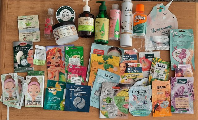 akcja denkowanie! grudzień - kosmetyki w świątecznych opakowaniach i świątecznych kolorach 🎄❄️⛄🎀🎁🎅