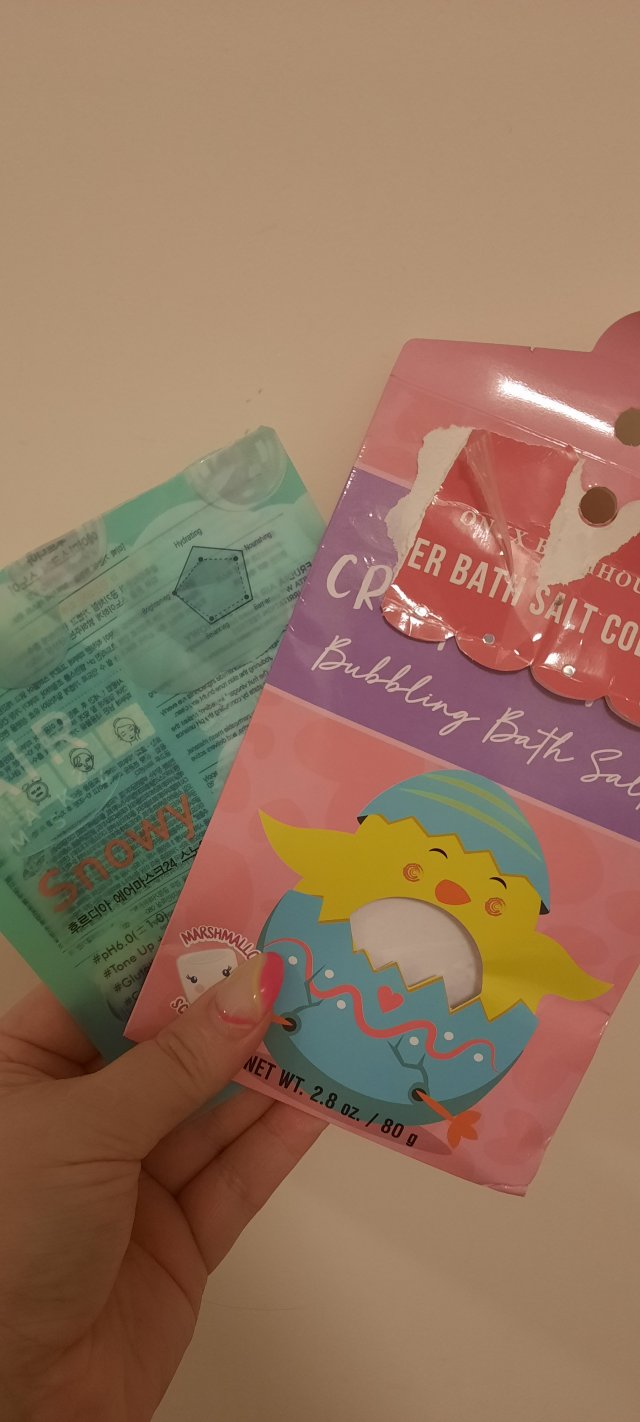 akcja denkowanie! grudzień - kosmetyki w świątecznych opakowaniach i świątecznych kolorach 🎄❄️⛄🎀🎁🎅