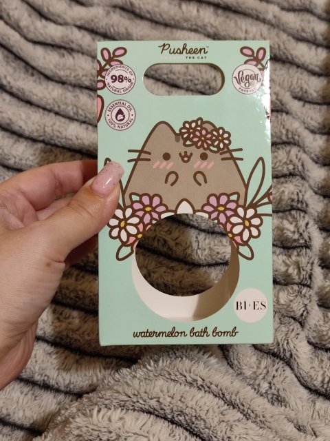 akcja denkowanie! grudzień - kosmetyki w świątecznych opakowaniach i świątecznych kolorach 🎄❄️⛄🎀🎁🎅