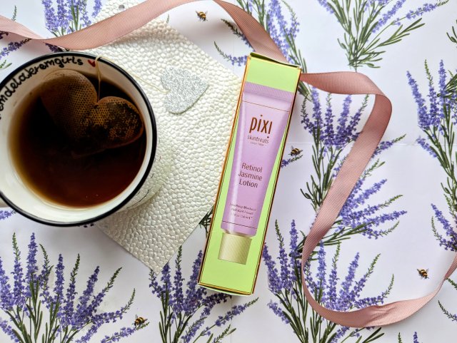 Pixi retinol jasmine lotion