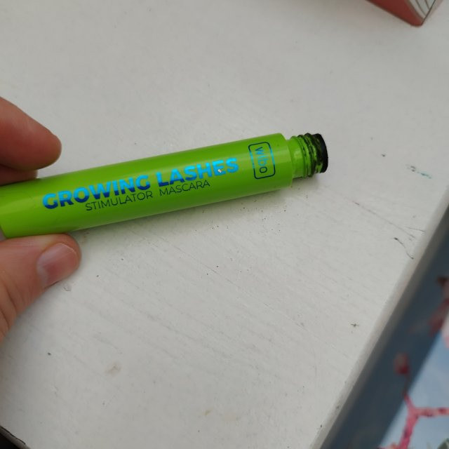 Growing lashes stimulator mascara Wibo 