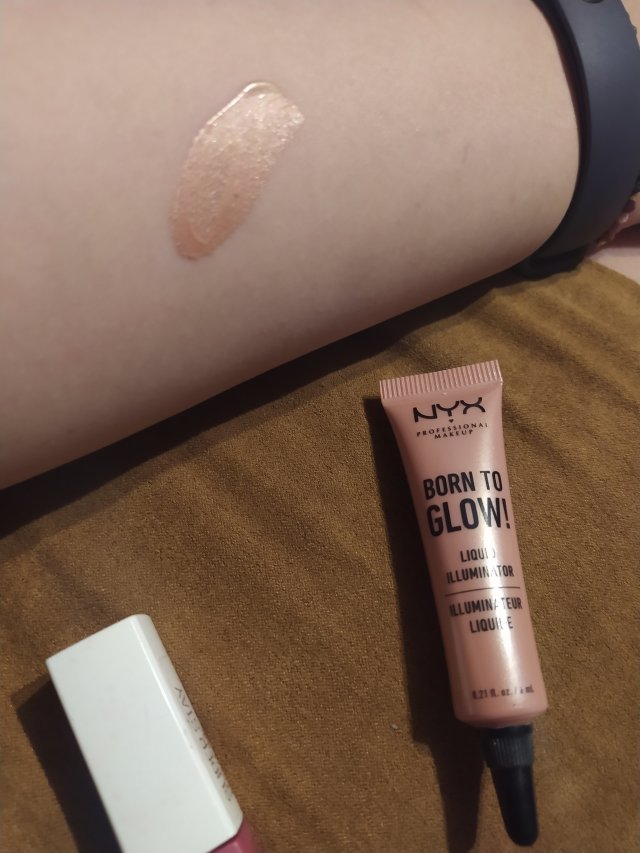 NYX Born To Glow!, Rozświetlacz do twarzy w płynie, Liquid Illuminator, Gleam