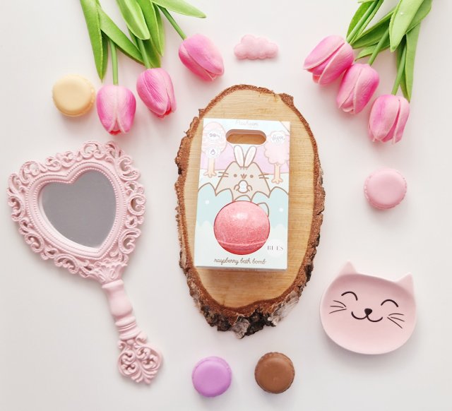 Bi-es Kula do kąpieli, Pusheen The Cat, Raspberry Bath Bomb 