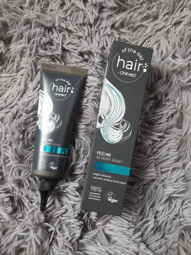 OnlyBio Hair of the Day, Peeling do skóry głowy, Węgiel aktywny, Naturalne drobiny złuszczające