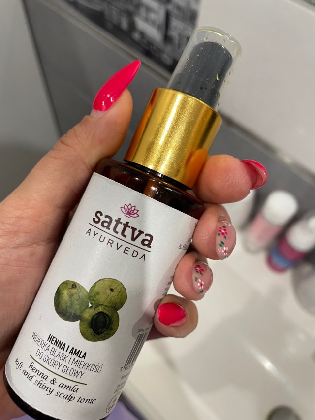 Sattva Wcierka do skóry głowy, Blask i miękkość, Hennna i Amla