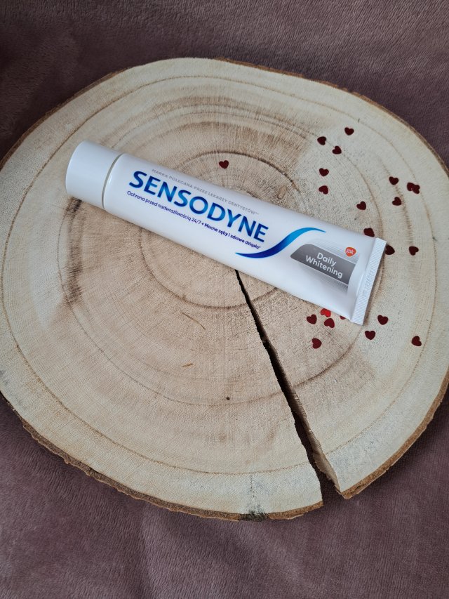 Sensodyne Pasta do zębów, Daily Whitening 24/7 ochrony przed nadwrażliwością