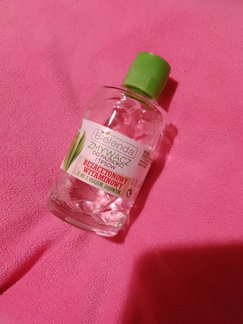 Bielenda Zmywacz do paznokci i tipsów, Bezacetonowy, Witaminowy