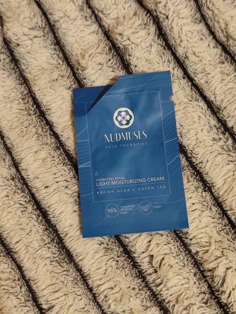 akcja denkowanie! grudzień - kosmetyki w świątecznych opakowaniach i świątecznych kolorach 🎄❄️⛄🎀🎁🎅